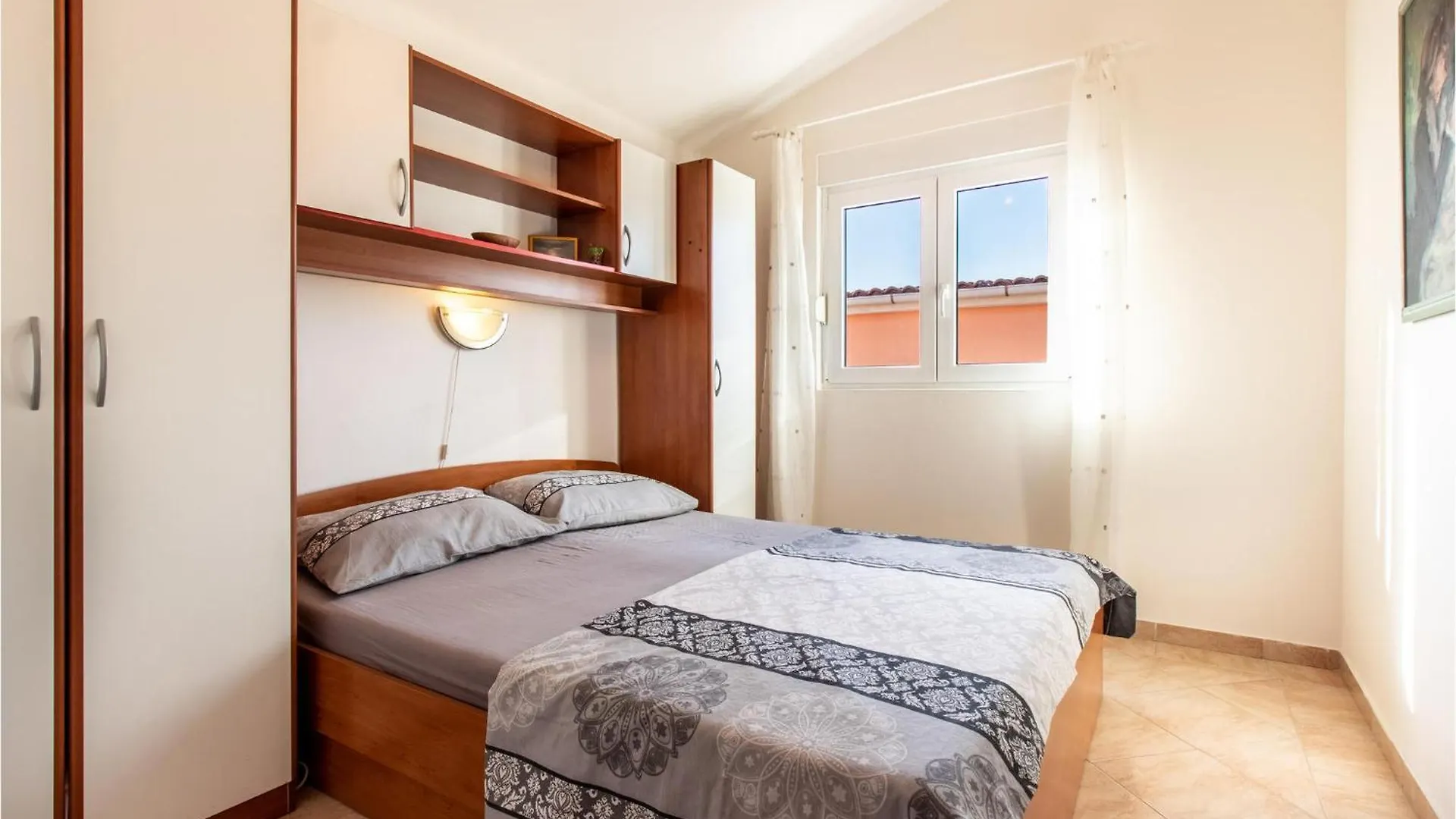Lovely Apartment In Vir With Kitchen 0*,  Croatia