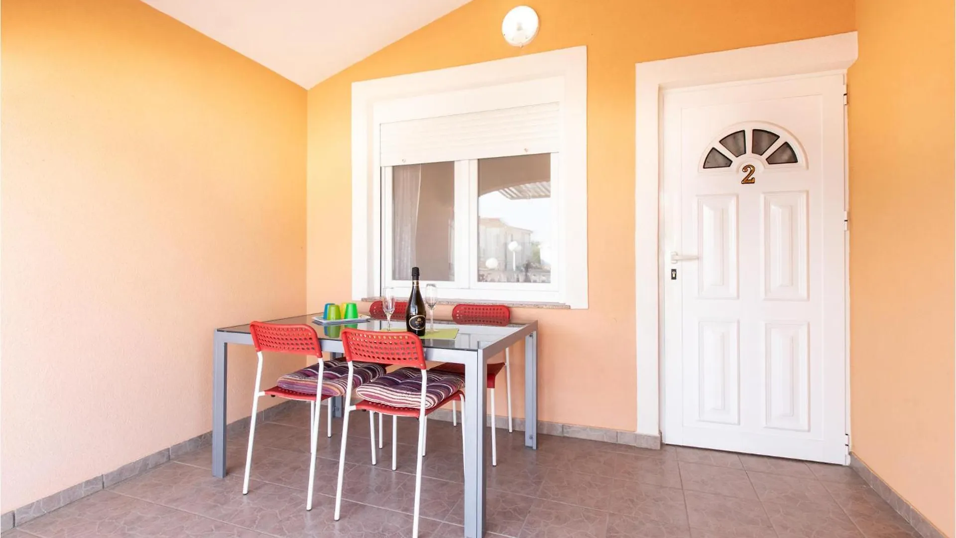 Lovely Apartment In Vir With Kitchen