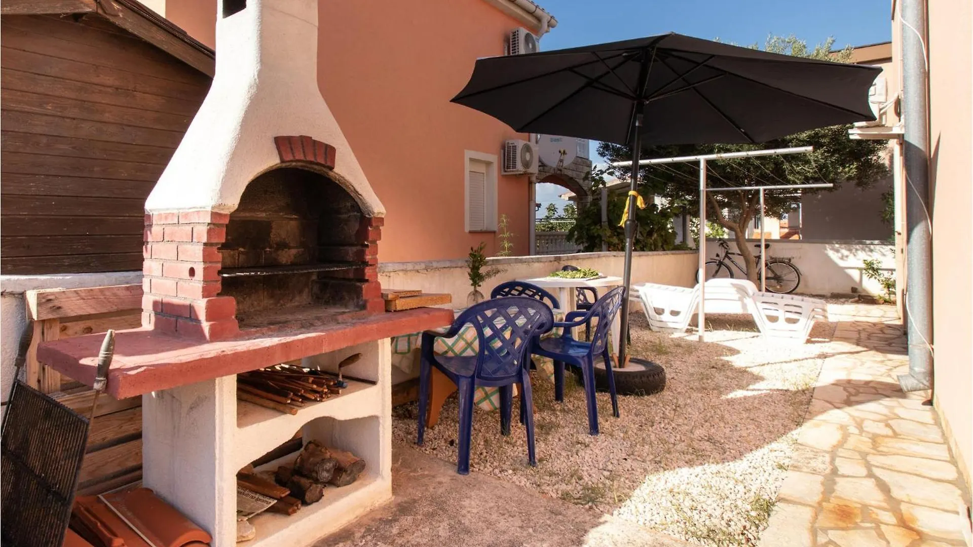 Lovely Apartment In Vir With Kitchen Croatia